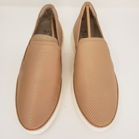 Naturalizer Zola Slip On Sneakers NIB - Picture 2 of 6